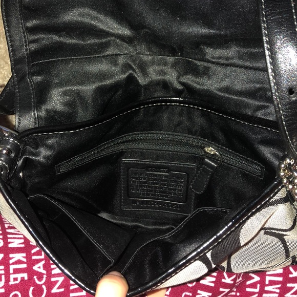 Coach purse - Picture 5 of 5